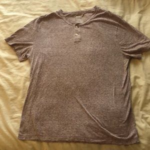 Arizona Jean Company red short sleeve Henley shirt
XL